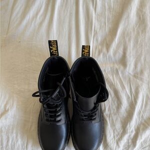 Classic Dr Martens size 6 woman size 5 men NEVER WORN